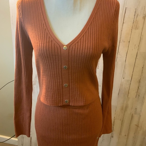 Say What two ounce sweater set. Size XL - Picture 3 of 8